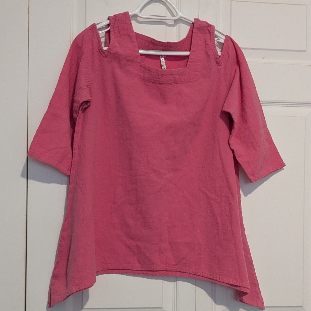 Pink Cold Shoulder Tunic in Texured Cotton Size L - Lulu B